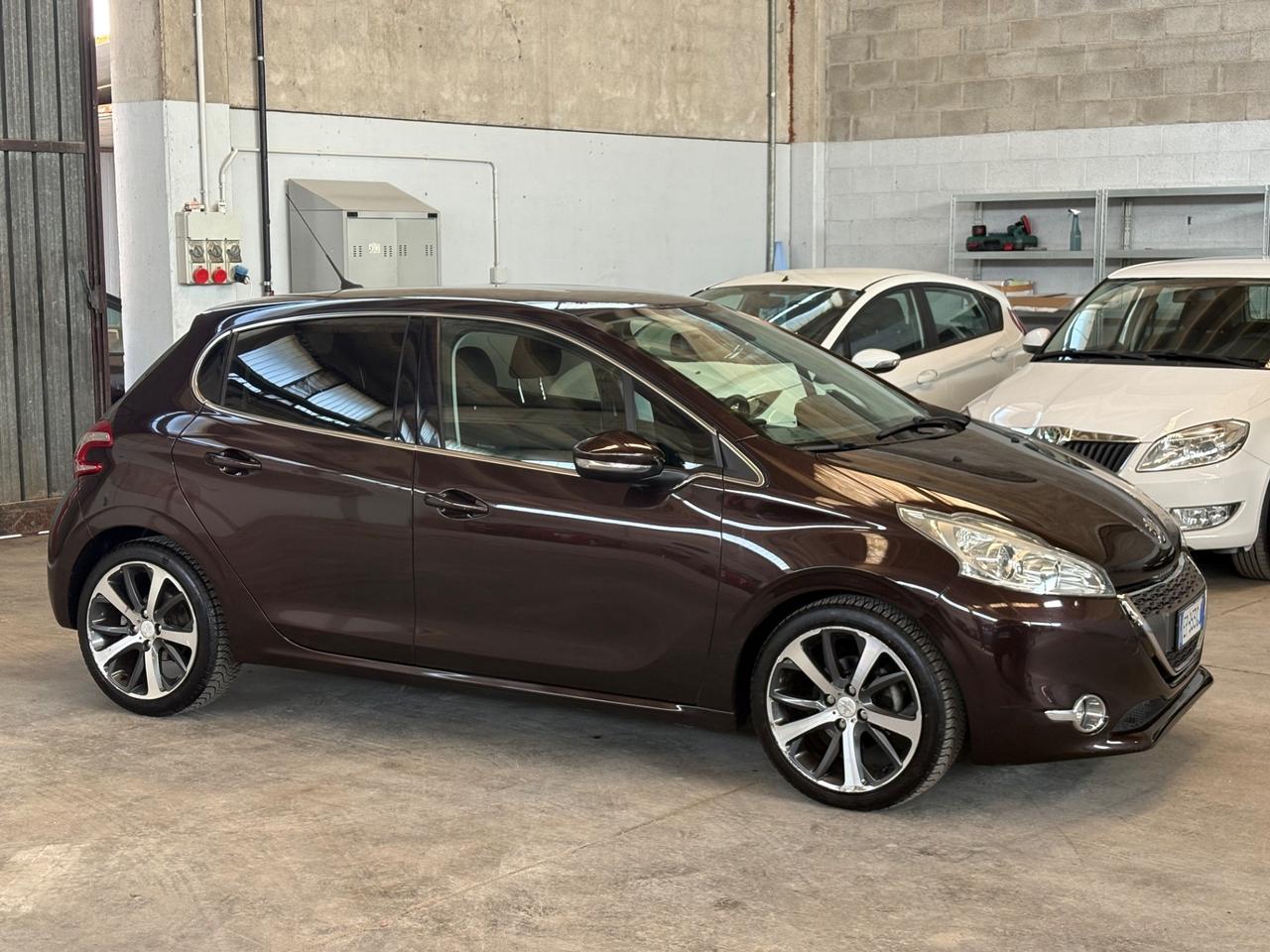 Peugeot 208 1.6 VTi 120 CV 5 porte Allure