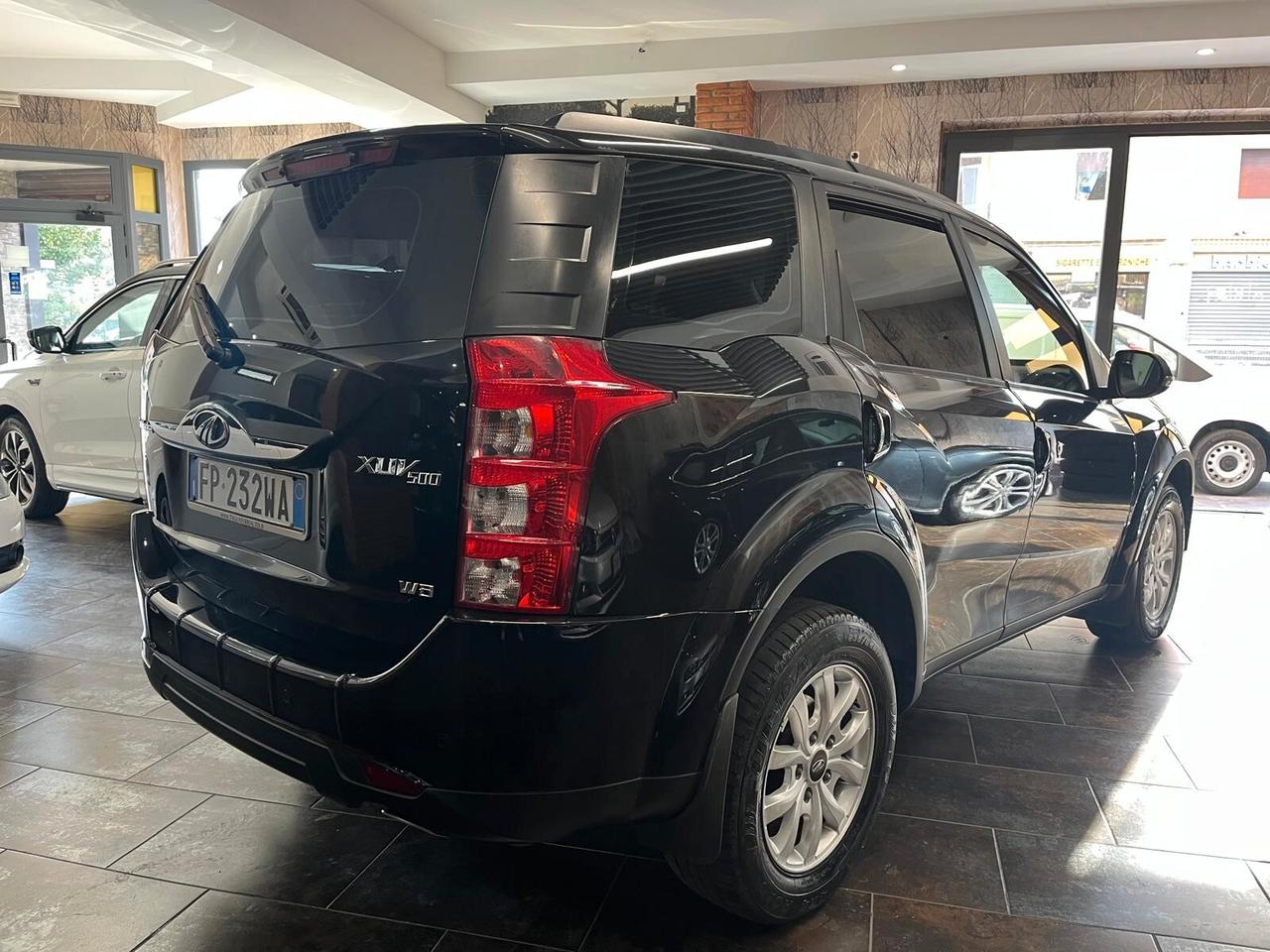 Mahindra XUV500 2.2 16V FWD W8