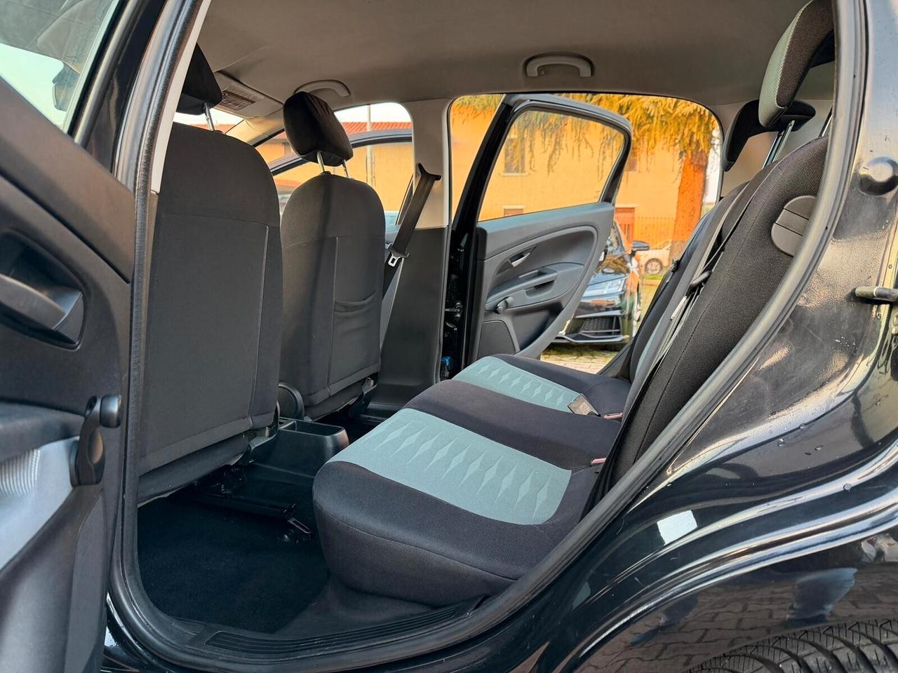 Fiat Grande Punto 1.4 GPL 5 porte OK NEOPATENTATI