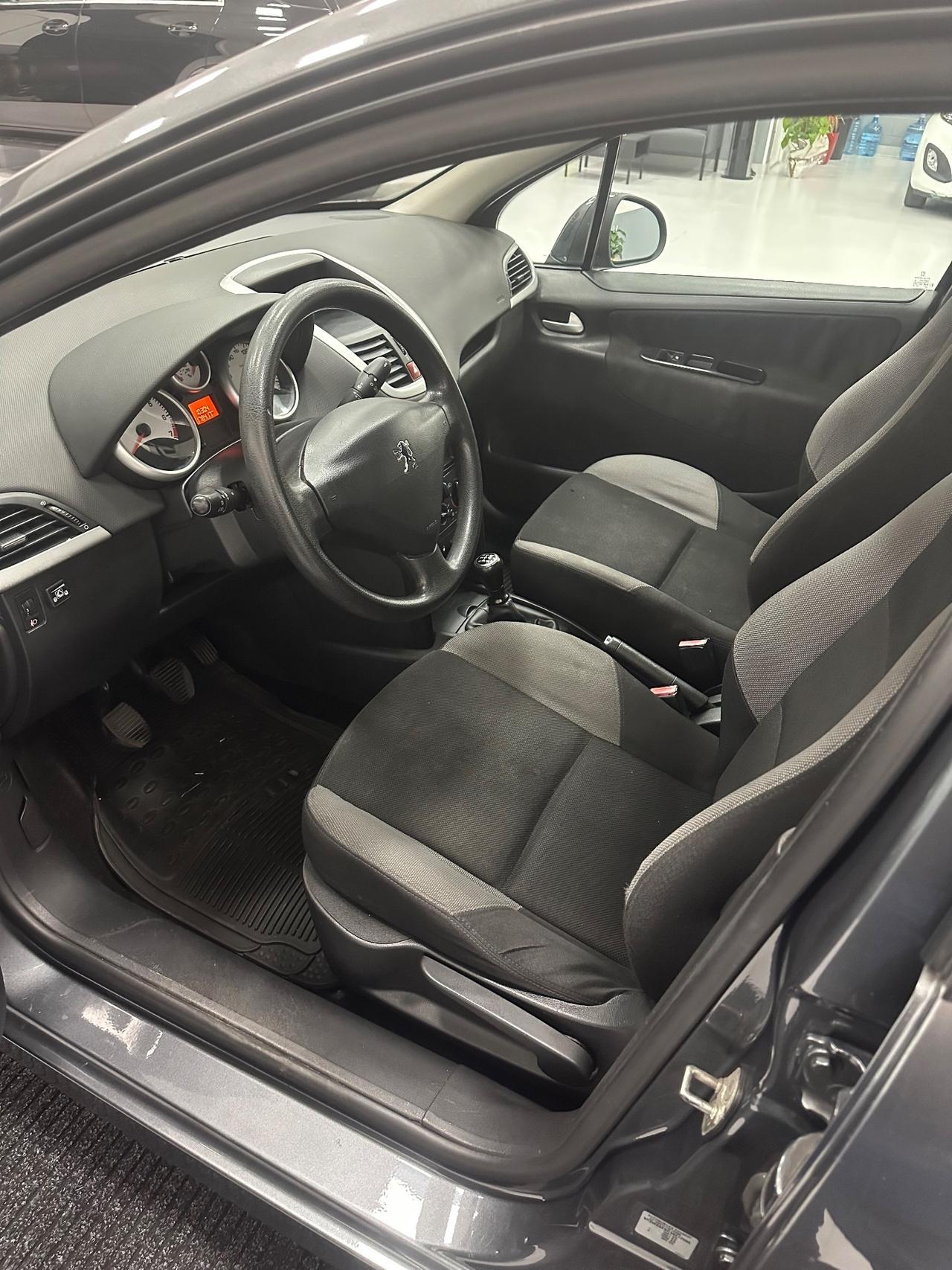 Peugeot 207 1.4 8V 75CV SW X Line ECO GPL