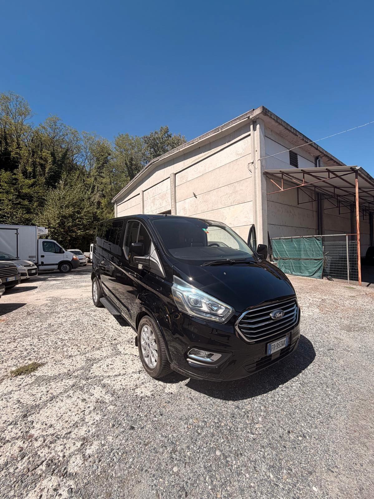 Ford Tourneo Custom 310 2.0 TDCi 130CV PC
