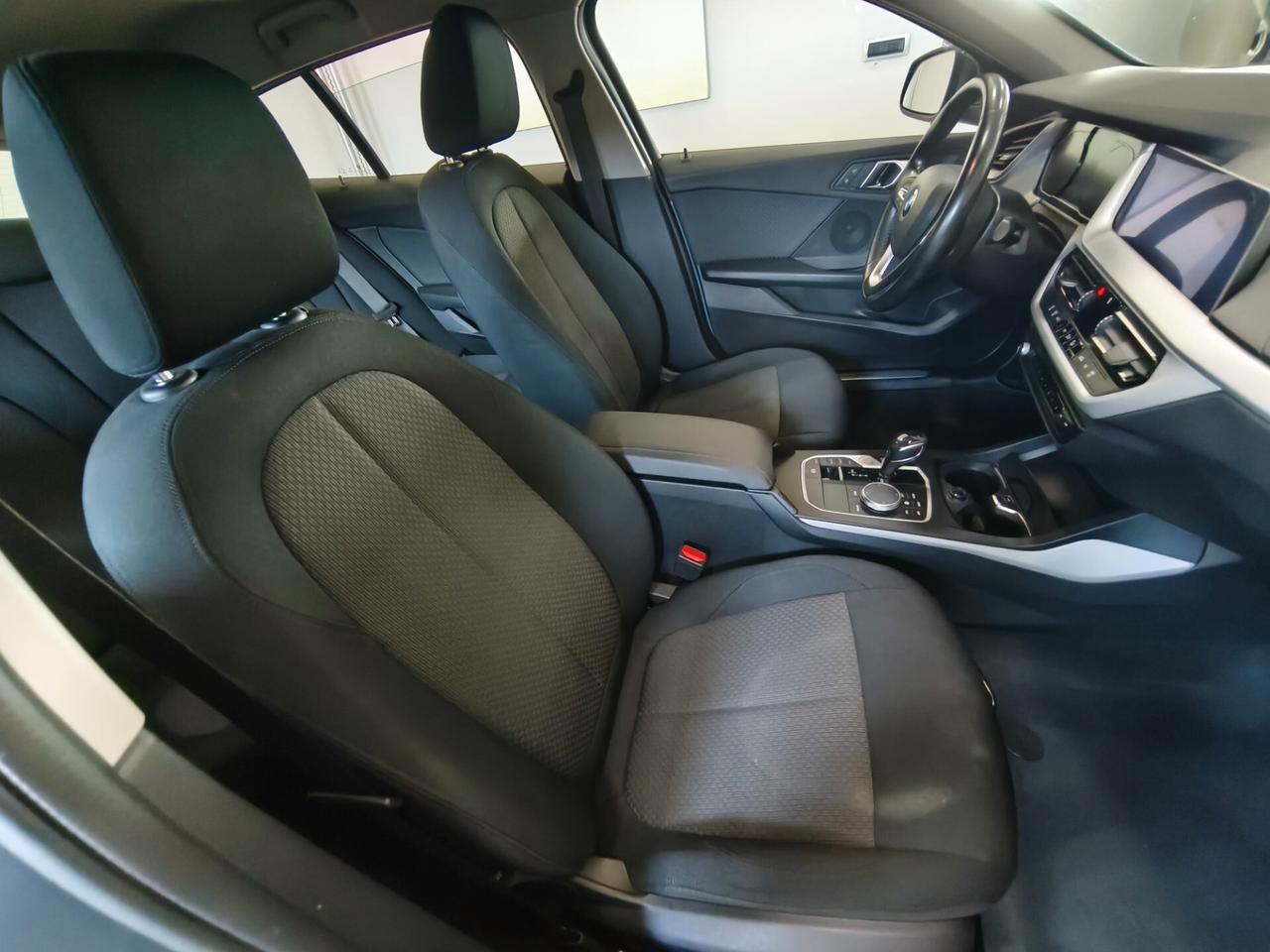 Bmw 116 116d 5p. Business Advantage Aut.