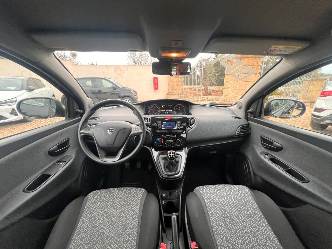 Lancia Ypsilon 1.2 69 CV 5 porte GPL Ecochic Elefantino Blu