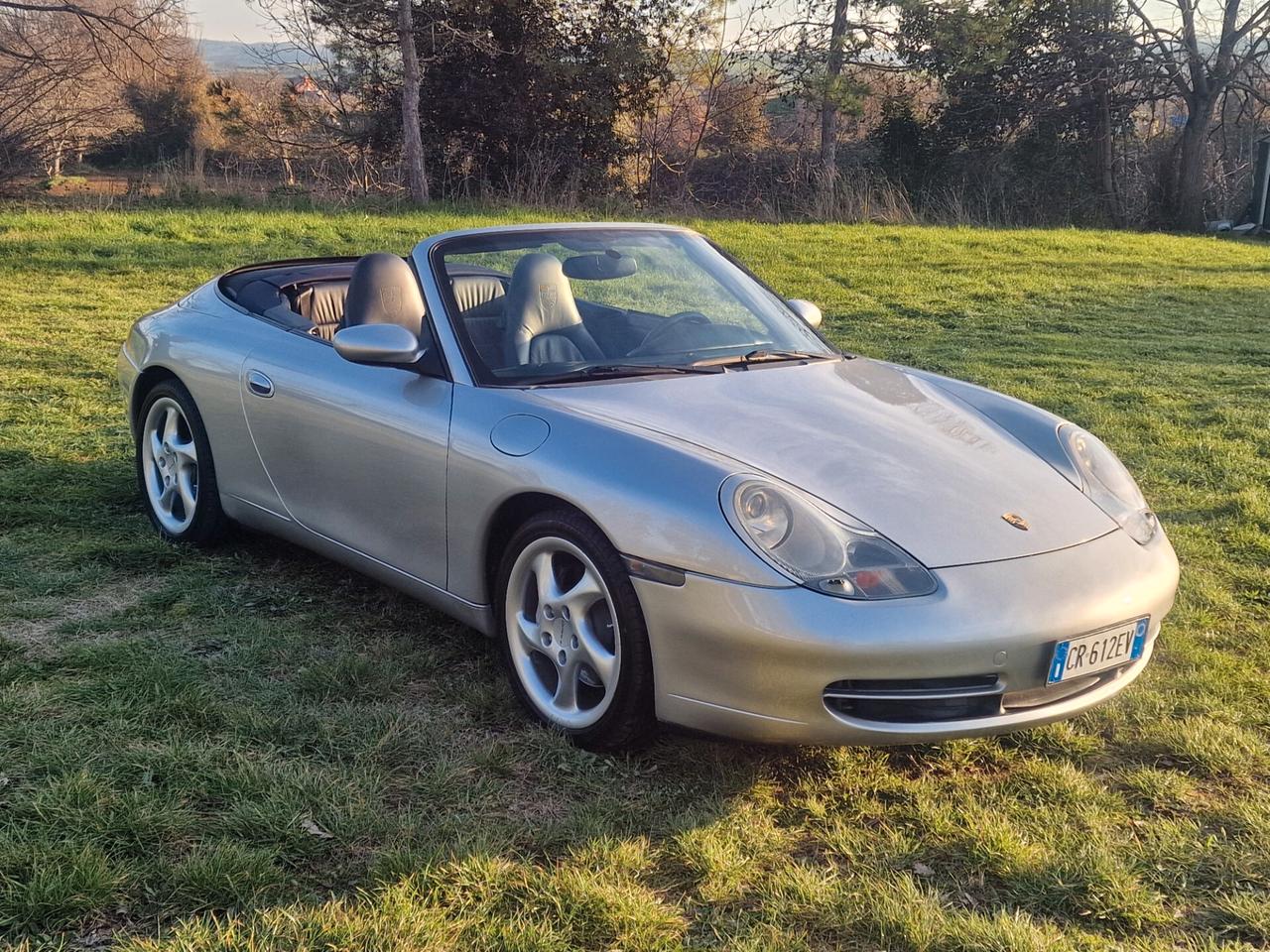 Porsche 911 Carrera 4 Cabriolet - Mod 996