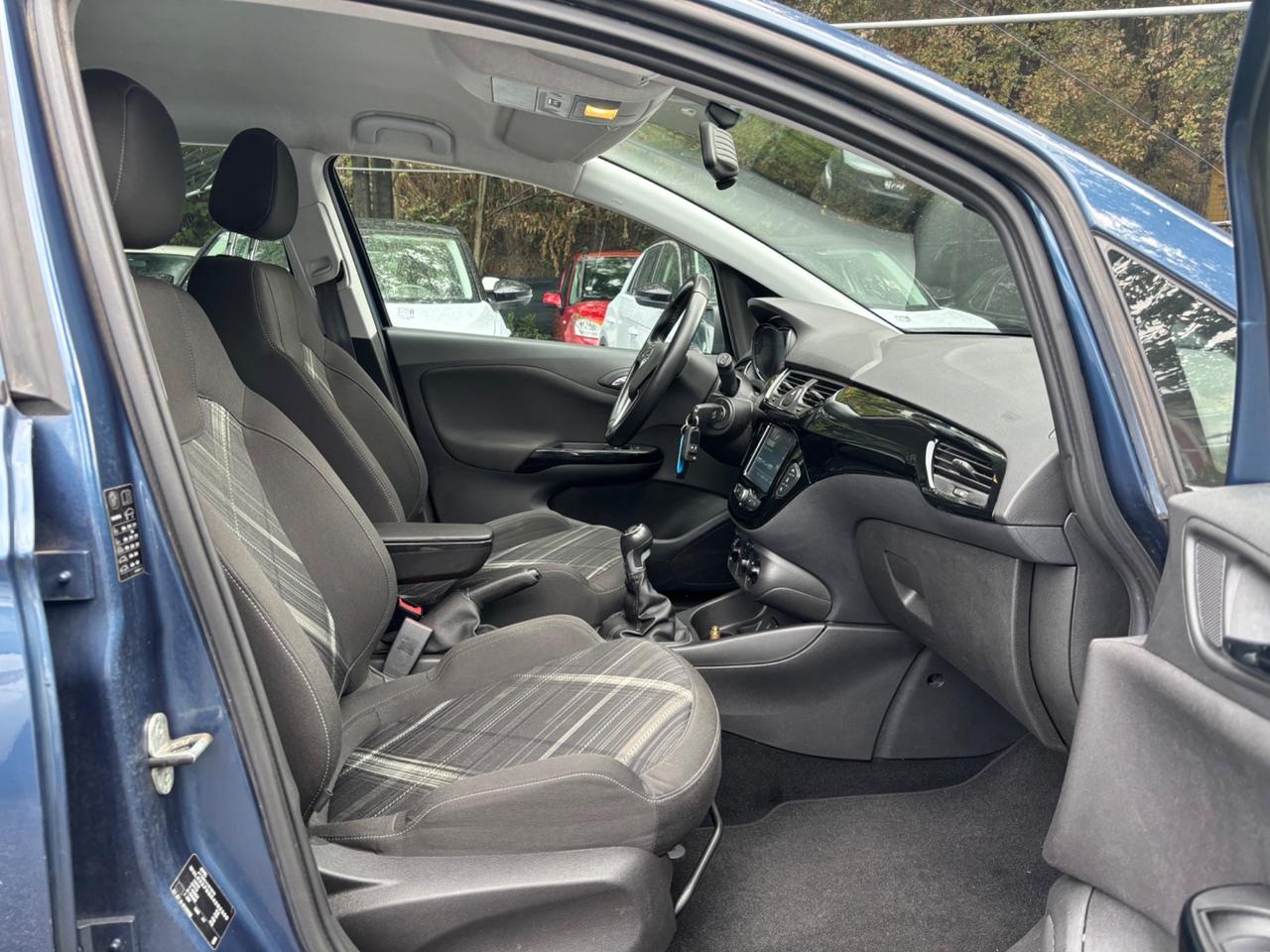 Opel Corsa 1.4 90CV 5 porte GPL