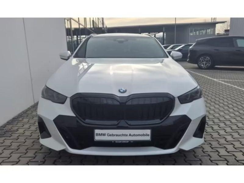 BMW Serie 5 520i sDrive M Sport Pro Gancio Iconic Glow 19" Tetto