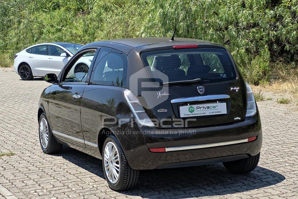 LANCIA Ypsilon 1.3 MJT 75 CV Oro