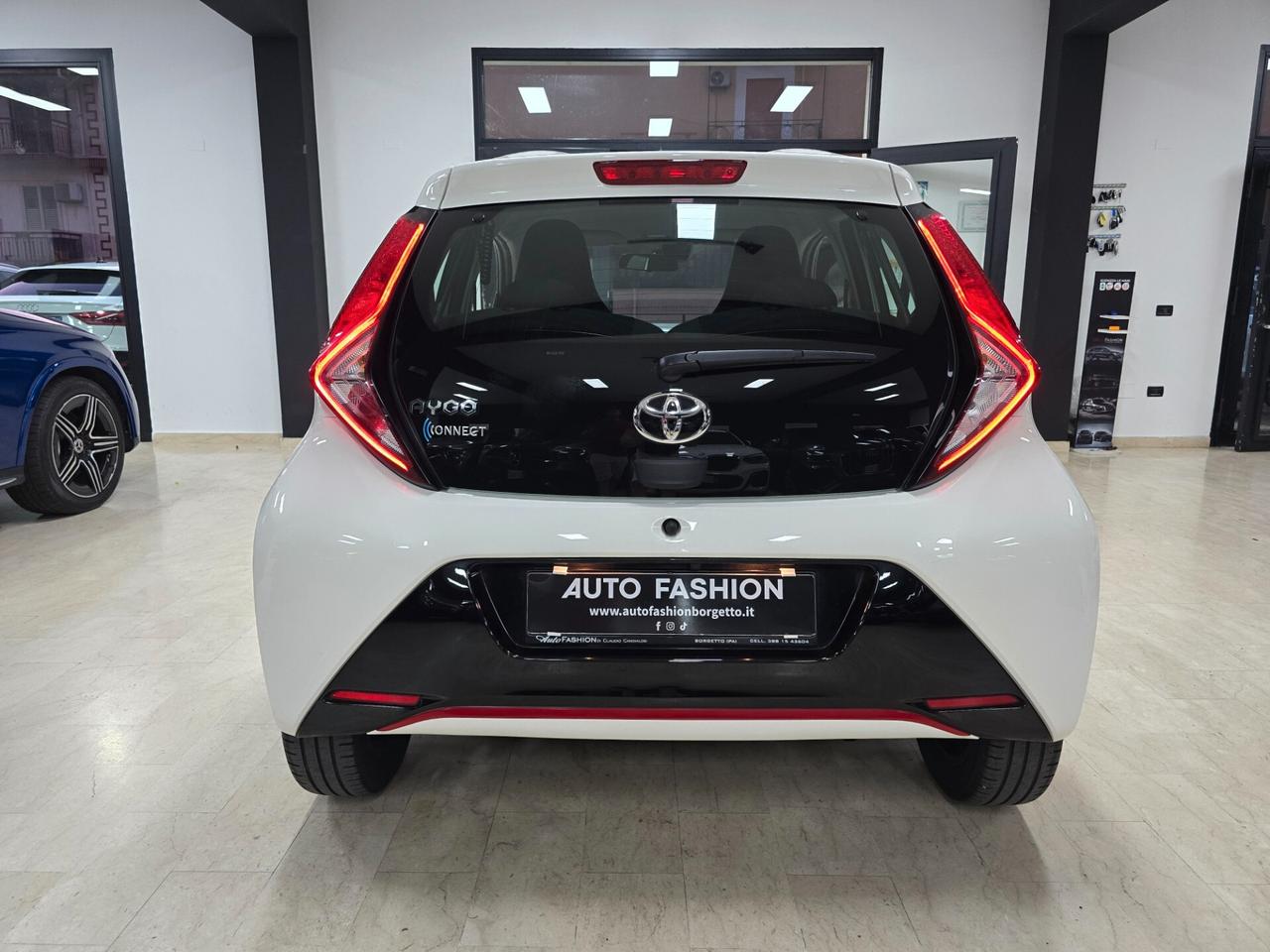 Toyota Aygo 1.0 VVT-i 72 CV 5 porte x-clusiv