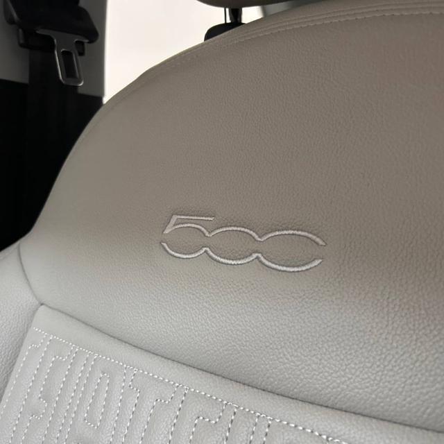 FIAT 500e Berlina 42 kWh La Prima 320 Km Autonomia