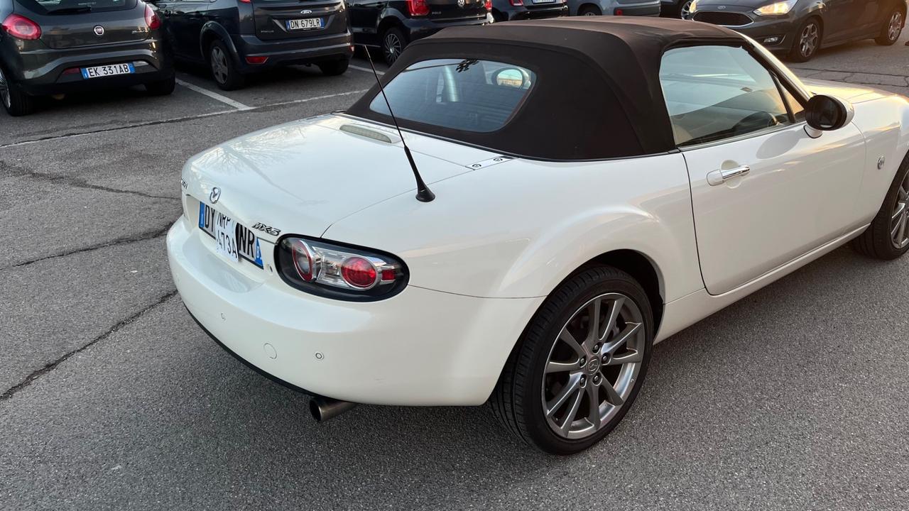 Mazda MX-5 Roadster Coupé 1.8L 16V Niseko