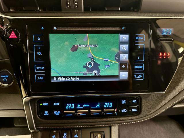 TOYOTA Auris 1.8 Hybrid XENO LED NAVI AUTOMATICO TAGLIANDI OK