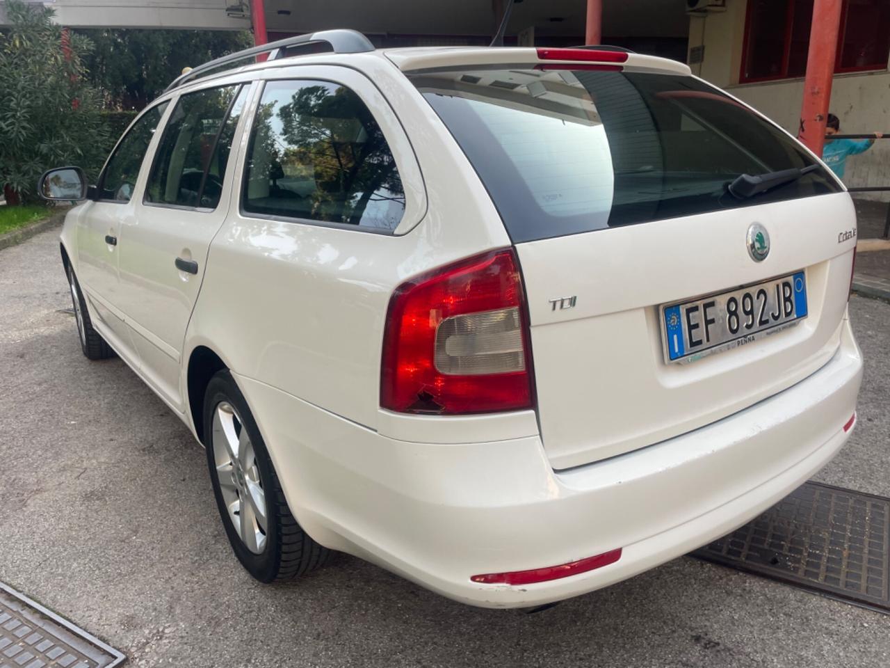 Skoda Octavia 1.6 TDI CR Pronta al uso