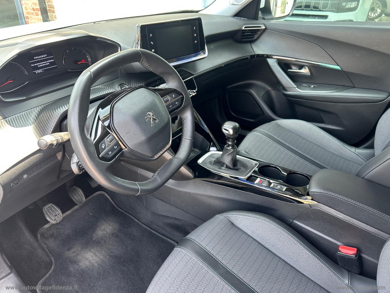 PEUGEOT 2008 PureTech 130 S&S Allure