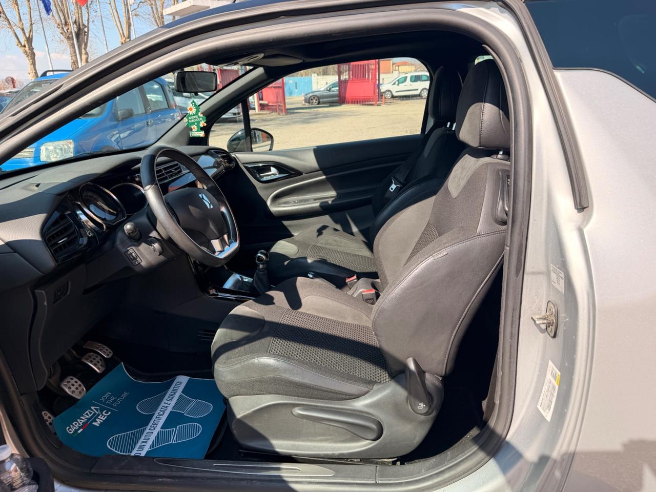 Ds DS3 3 1.2 VTi 82 Chic Cabrio