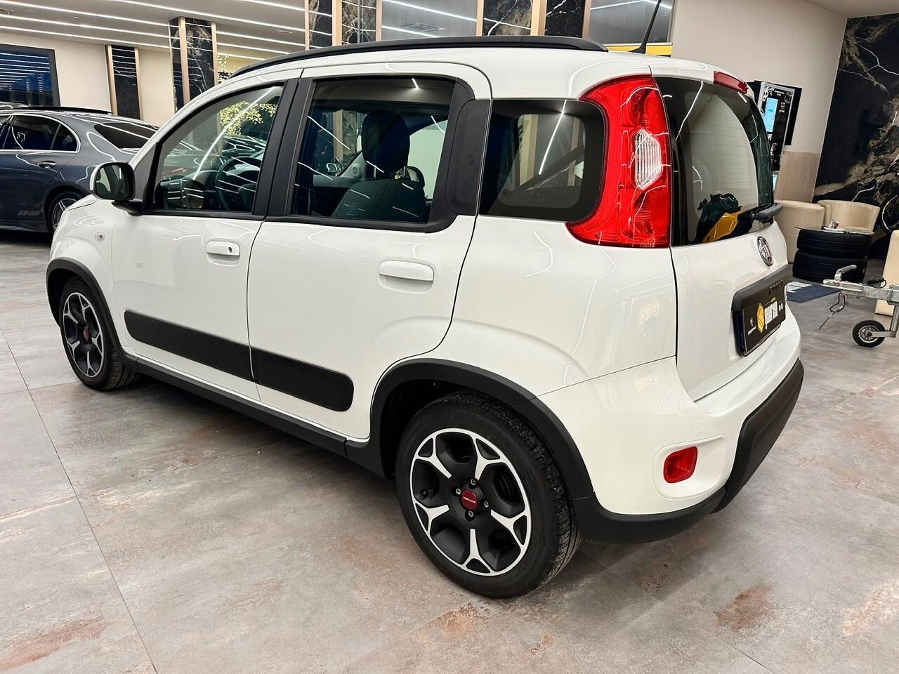 Fiat Panda 1.0 70 CV S&S Hybrid City Cross 2021