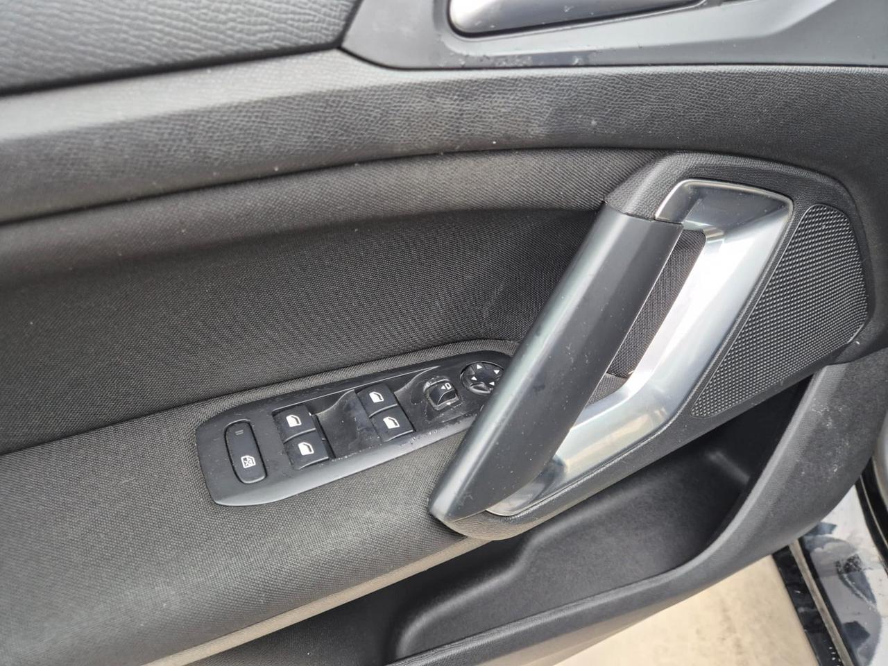 Peugeot 308 BlueHDi 120 S&S SW Allure