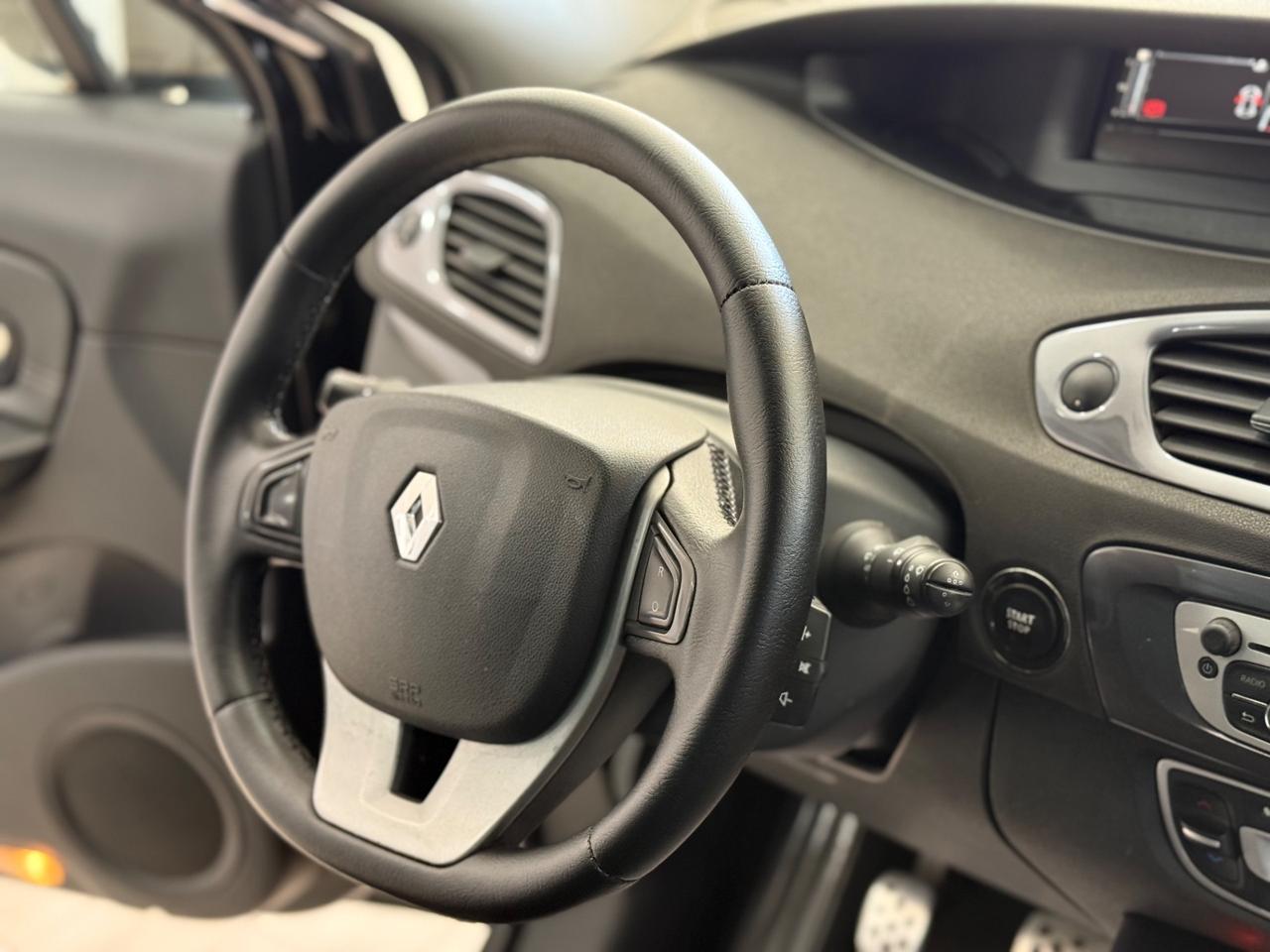 Renault Scenic xmod cross 1.5 dci