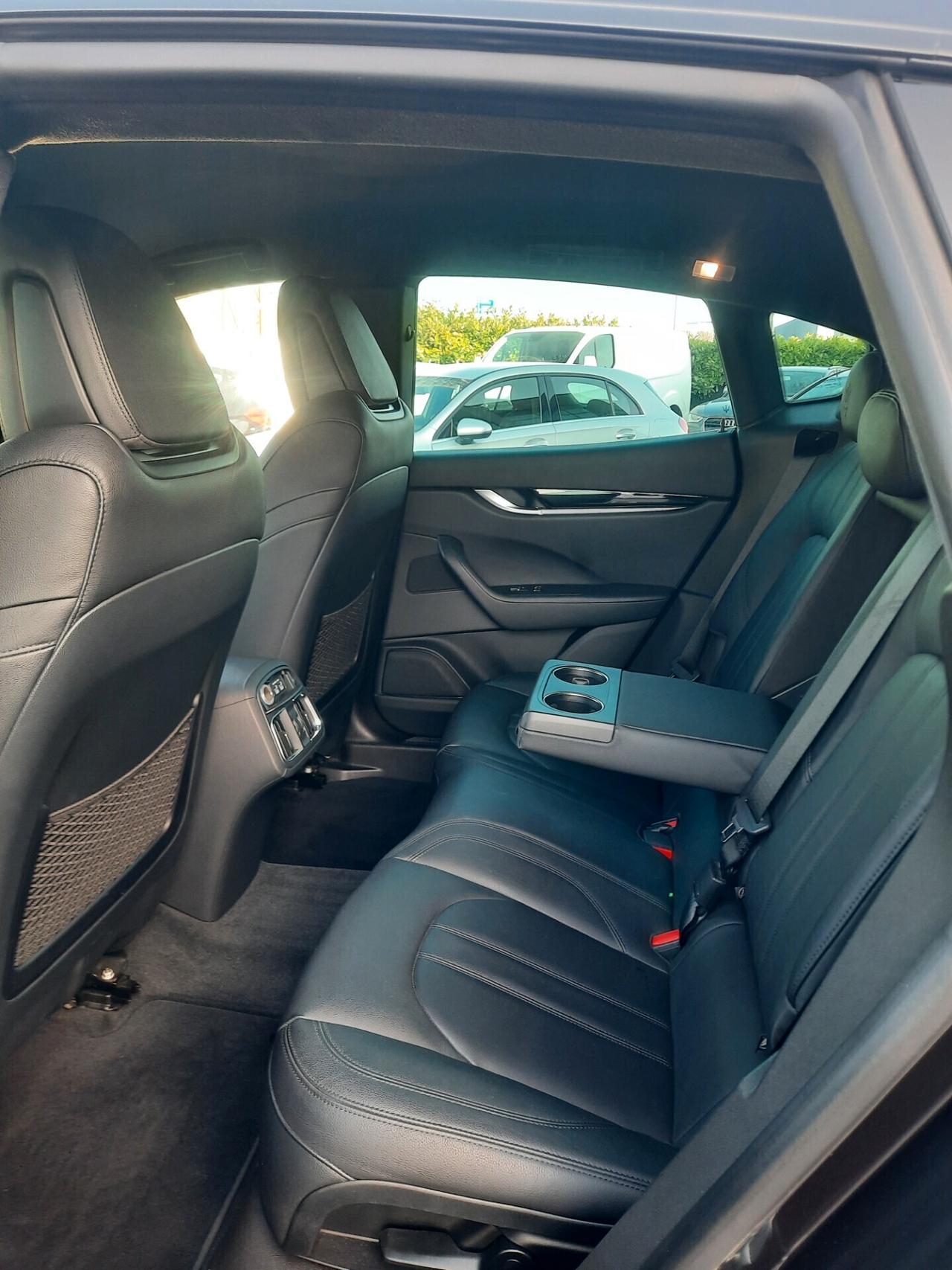 Maserati Levante V6 Diesel Q4 AWD Granlusso IVA DETRAIBILE