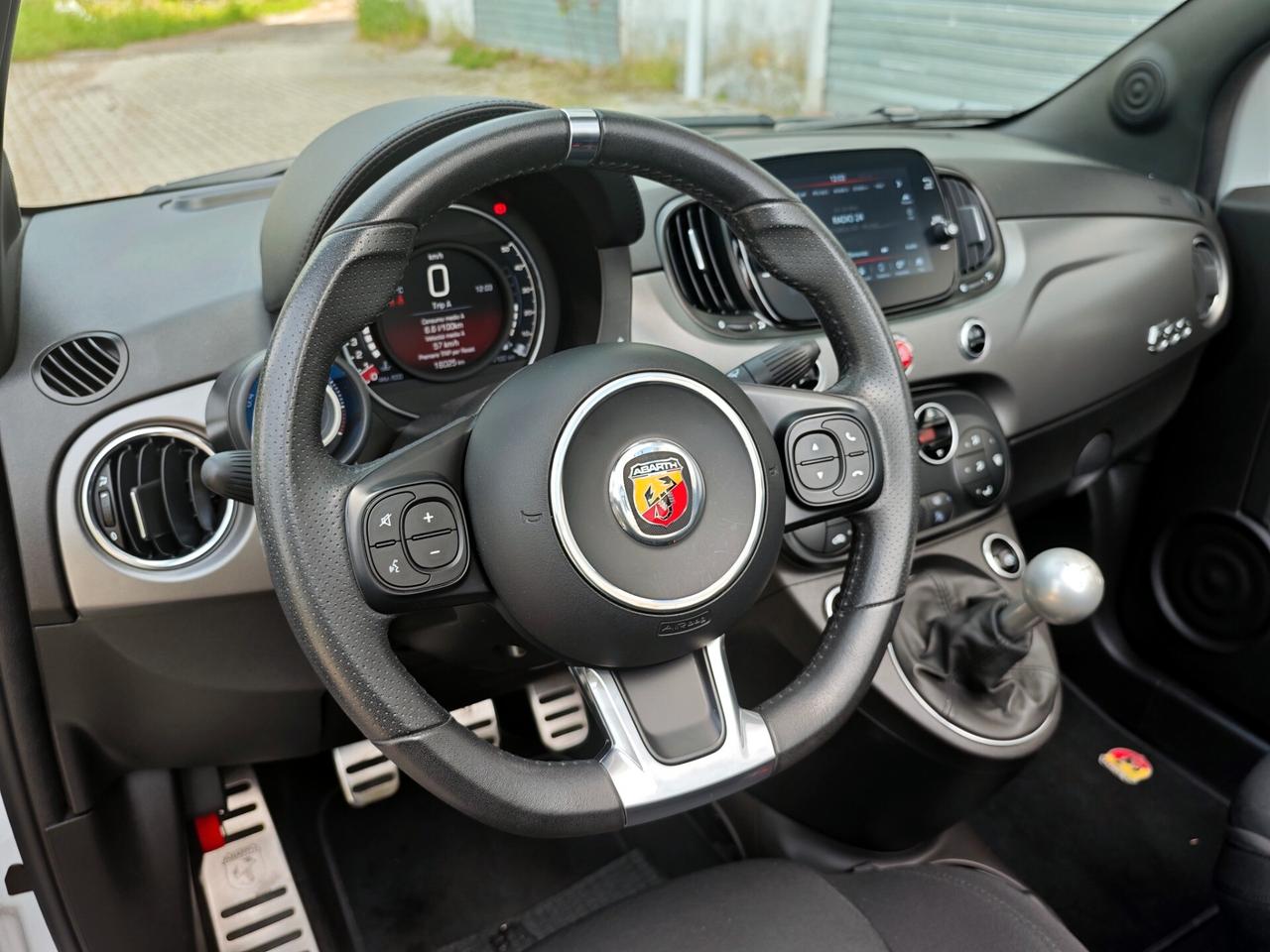 Abarth 595 C 1.4 Turbo T-Jet 165 CV Turismo