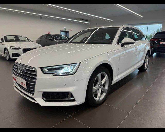 AUDI A4 Avant 30 TDI S tronic Sport