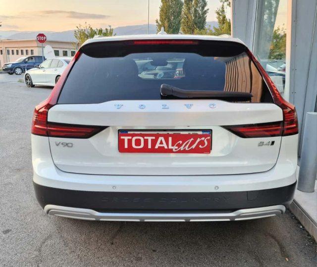 VOLVO V90 Cross Country B4 (d) AWD automatico Core IVA ESPOSTA