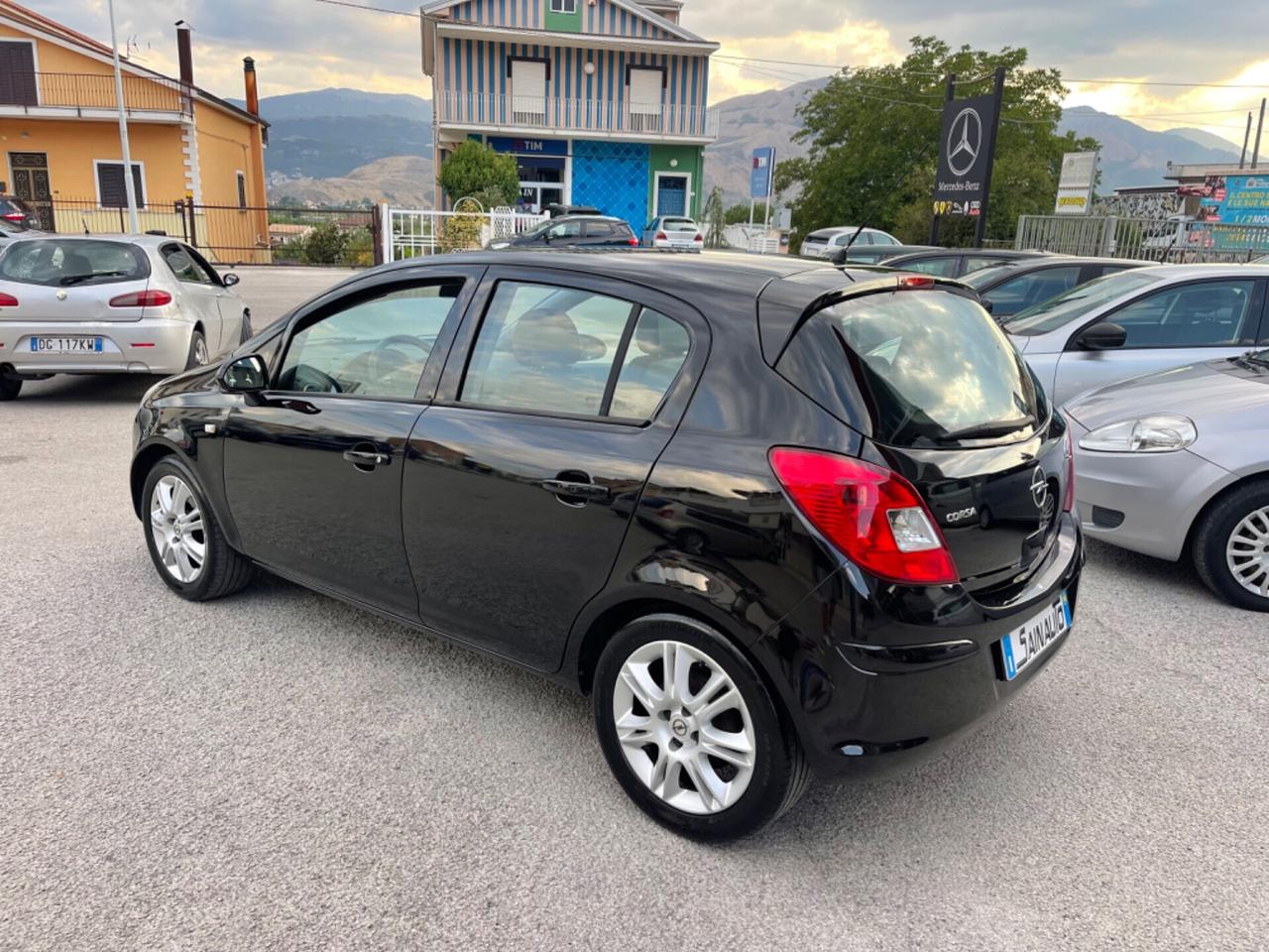 Opel Corsa 1.2 5 porte benzina/gpl garanzia