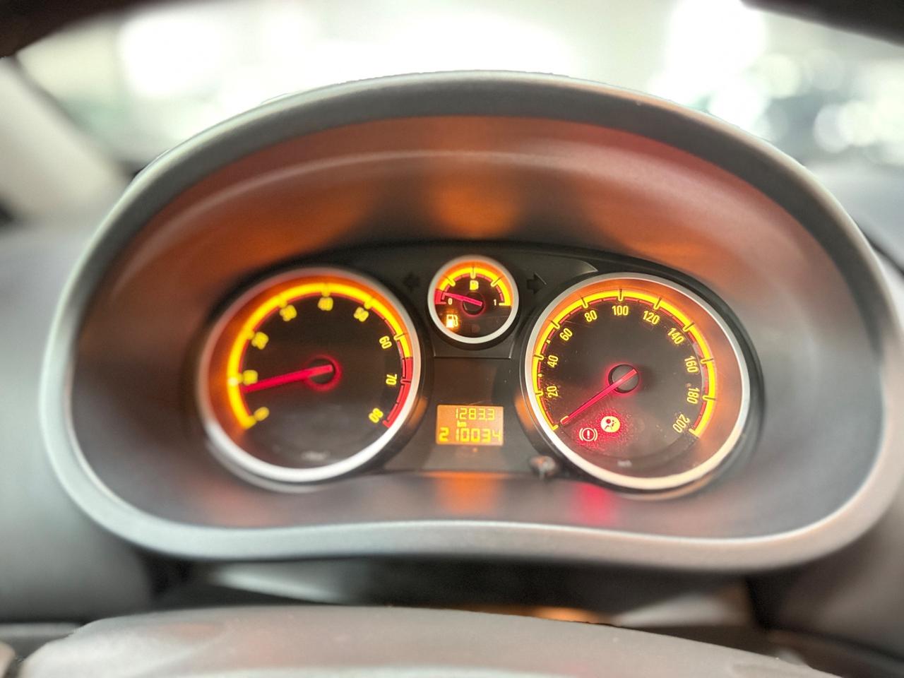 Opel Corsa 1.2 5 porte Easytronic Cosmo