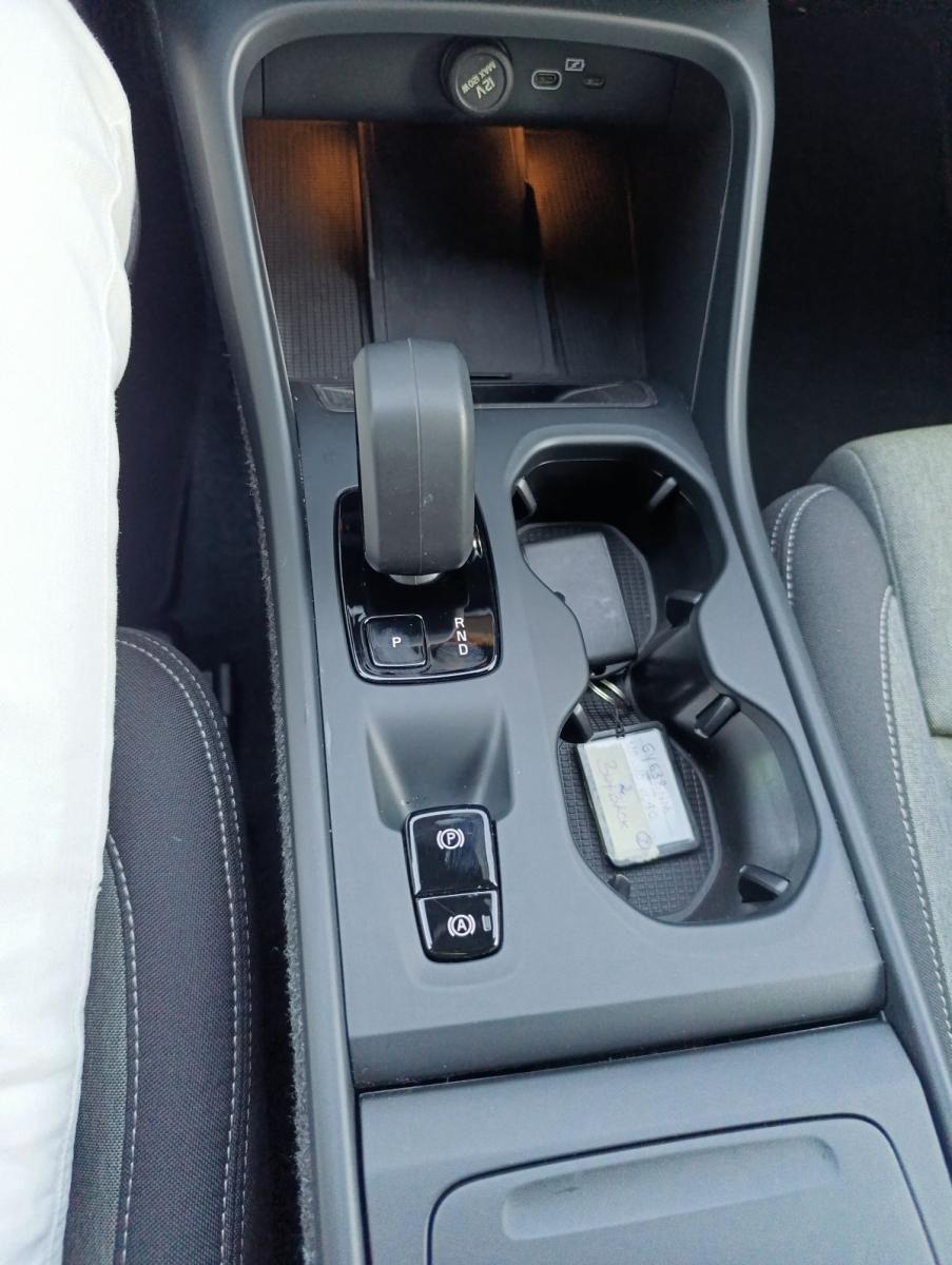 VOLVO - XC40 B3 CORE AUTOMATICO