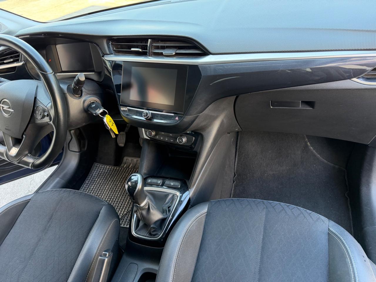 Opel Corsa 1.2 benzina ok neopatentati