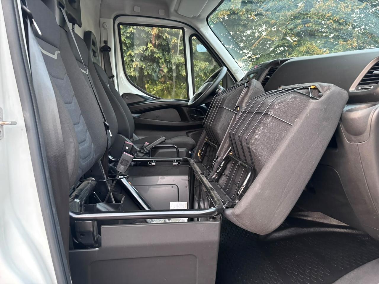 IVECO DAILY 35 S 12 H2