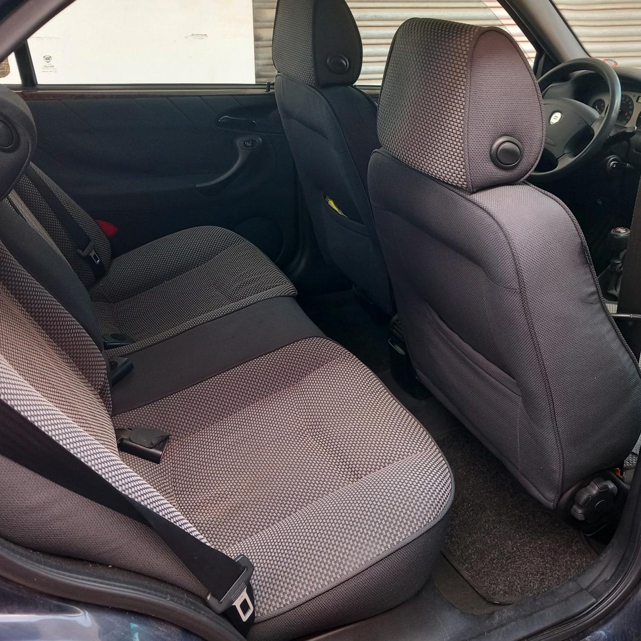 Lancia Lybra 1.9 JTD