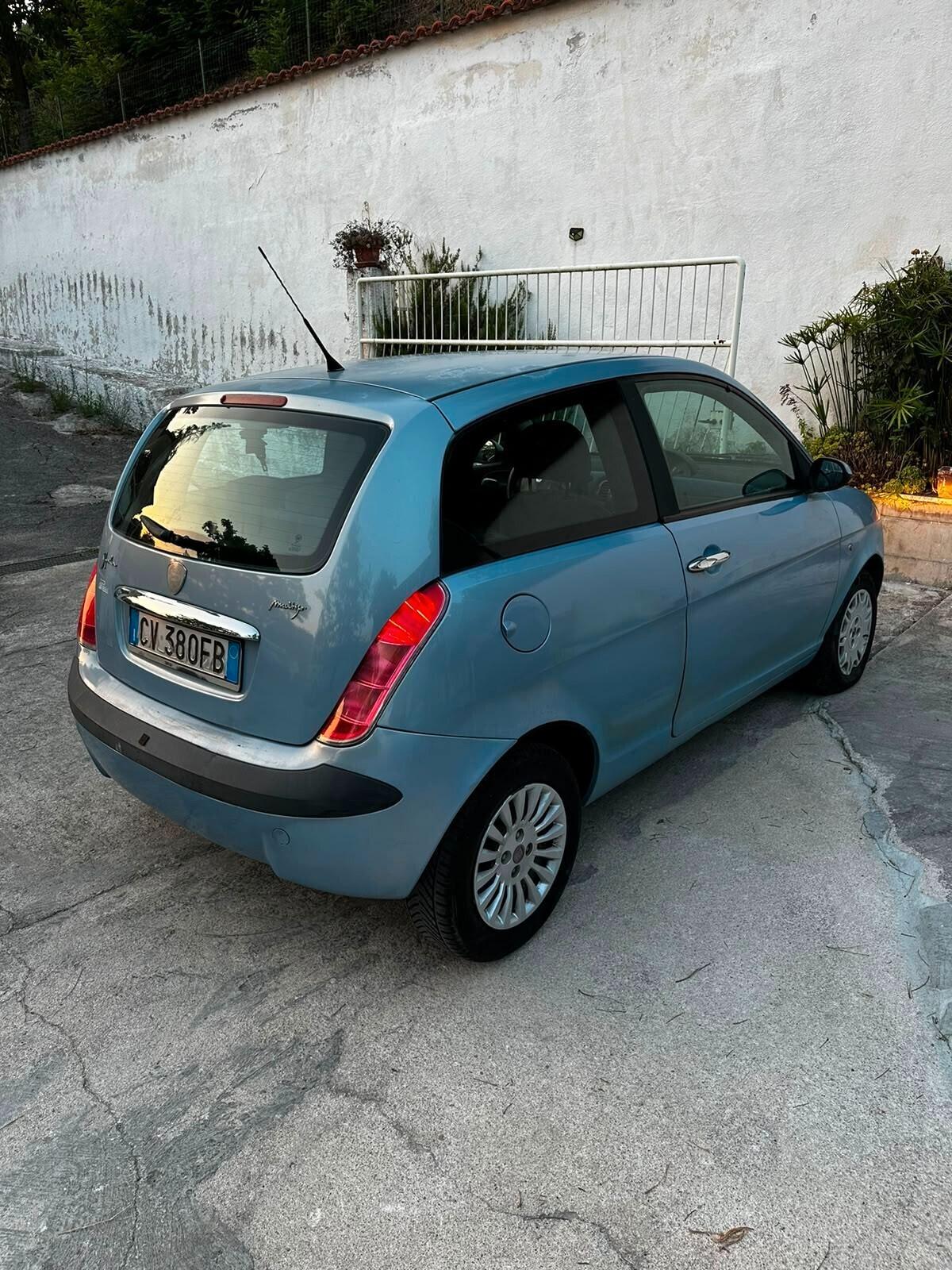 Lancia Ypsilon 1.3 Multijet 16V Argento