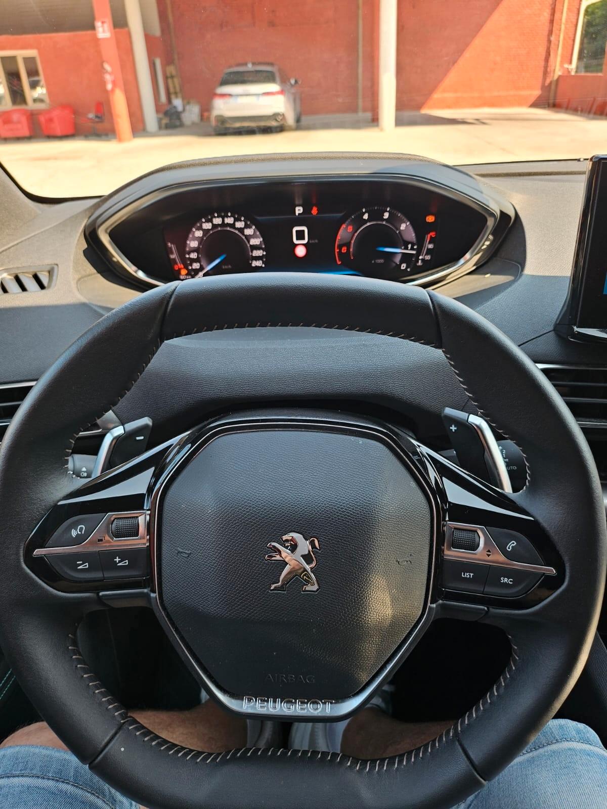 Peugeot 5008 BlueHDi 130 S&S EAT8 Allure Pack