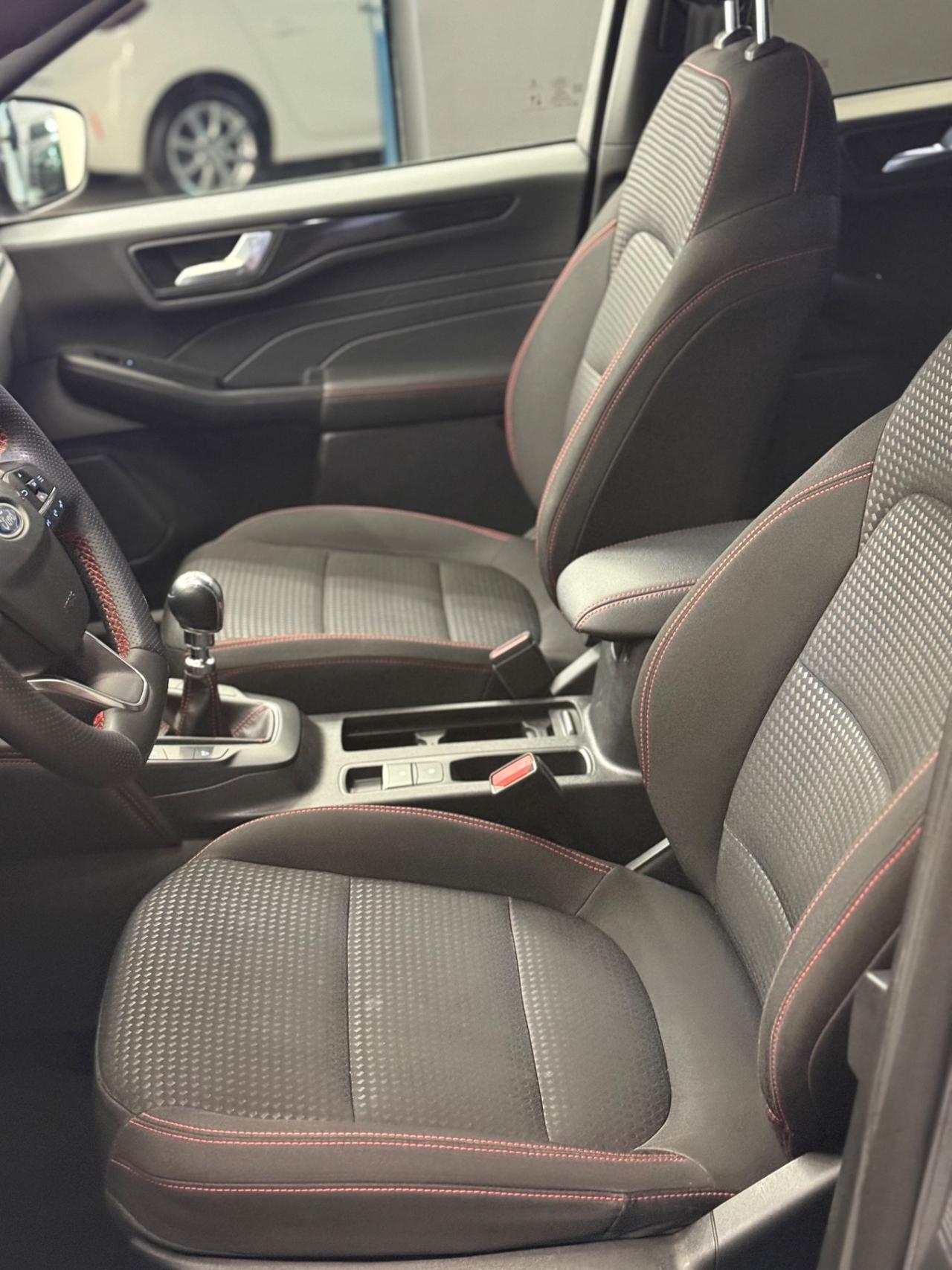 Ford Kuga 1.5 EcoBlue 120 CV 2WD ST-Line Design