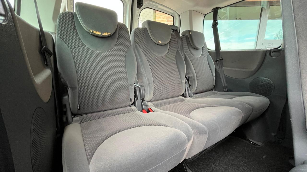 Citroen Jumpy 2.0HDI 9 posti gancio traino