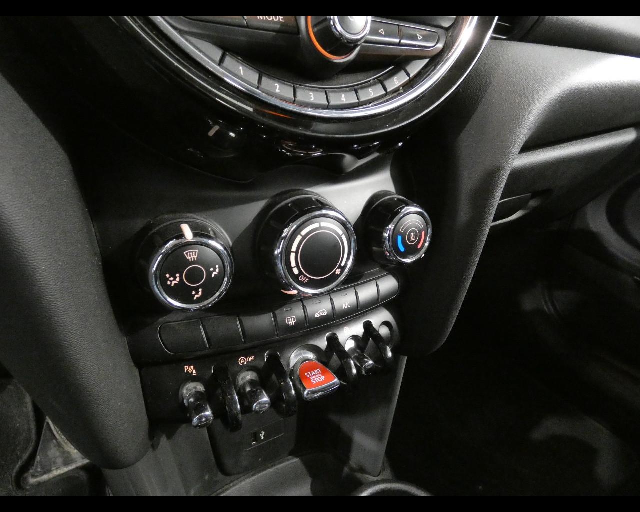 MINI Mini 4ª serie (F56) - Mini 1.5 One 75 CV