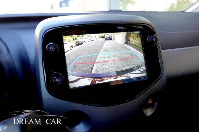 TOYOTA Aygo 1.0 VVT-i 72 CV 5 porte x-play OK NEOPATENATI