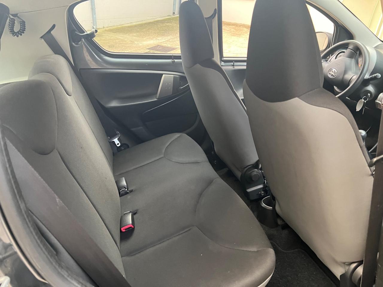 Toyota Aygo 1.0 12V VVT-i 5 porte Lounge Connect
