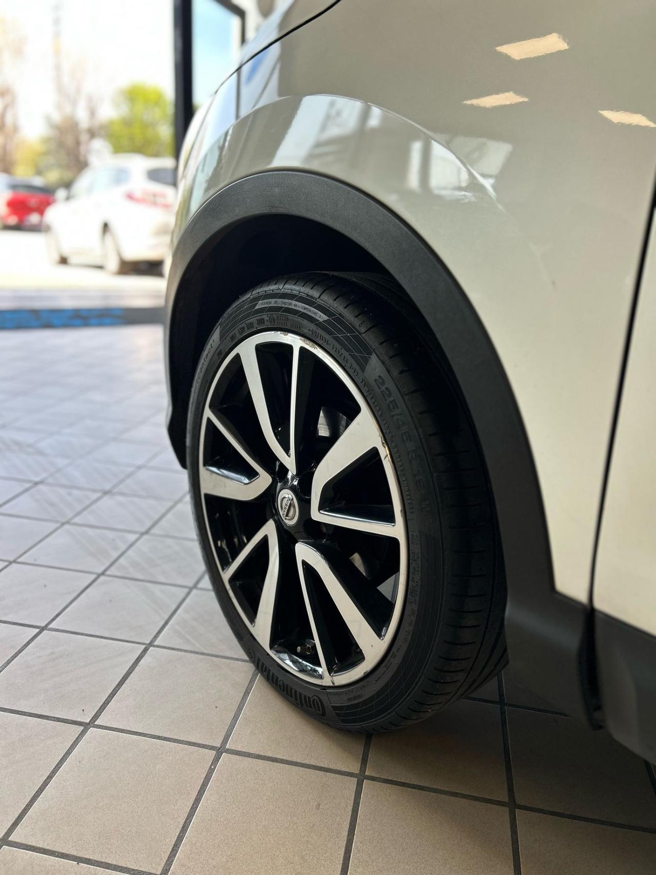 Nissan Qashqai 1.6 dCi DPF Tekna