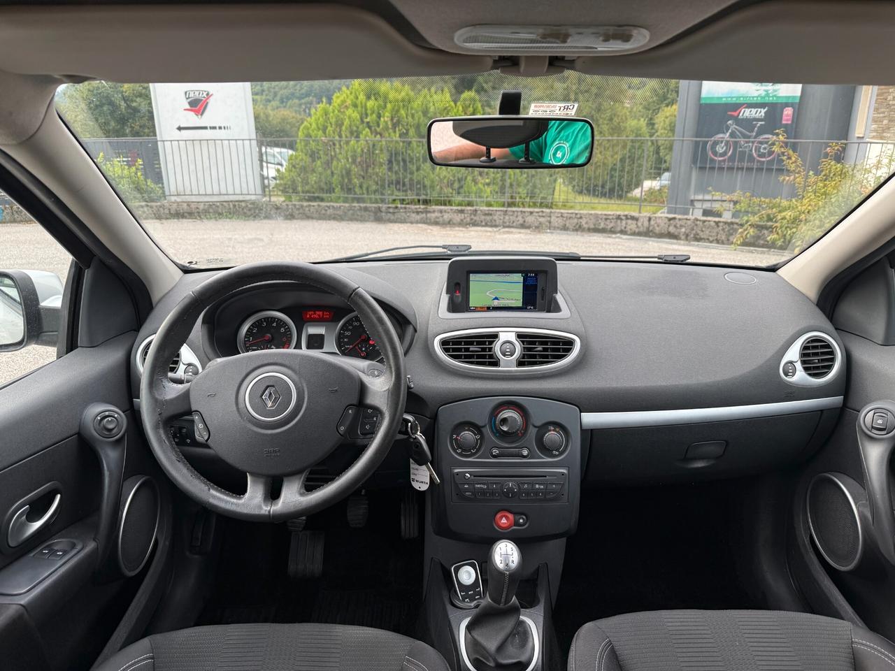 Renault Clio 1.2 16V 5 porte Confort 75cv