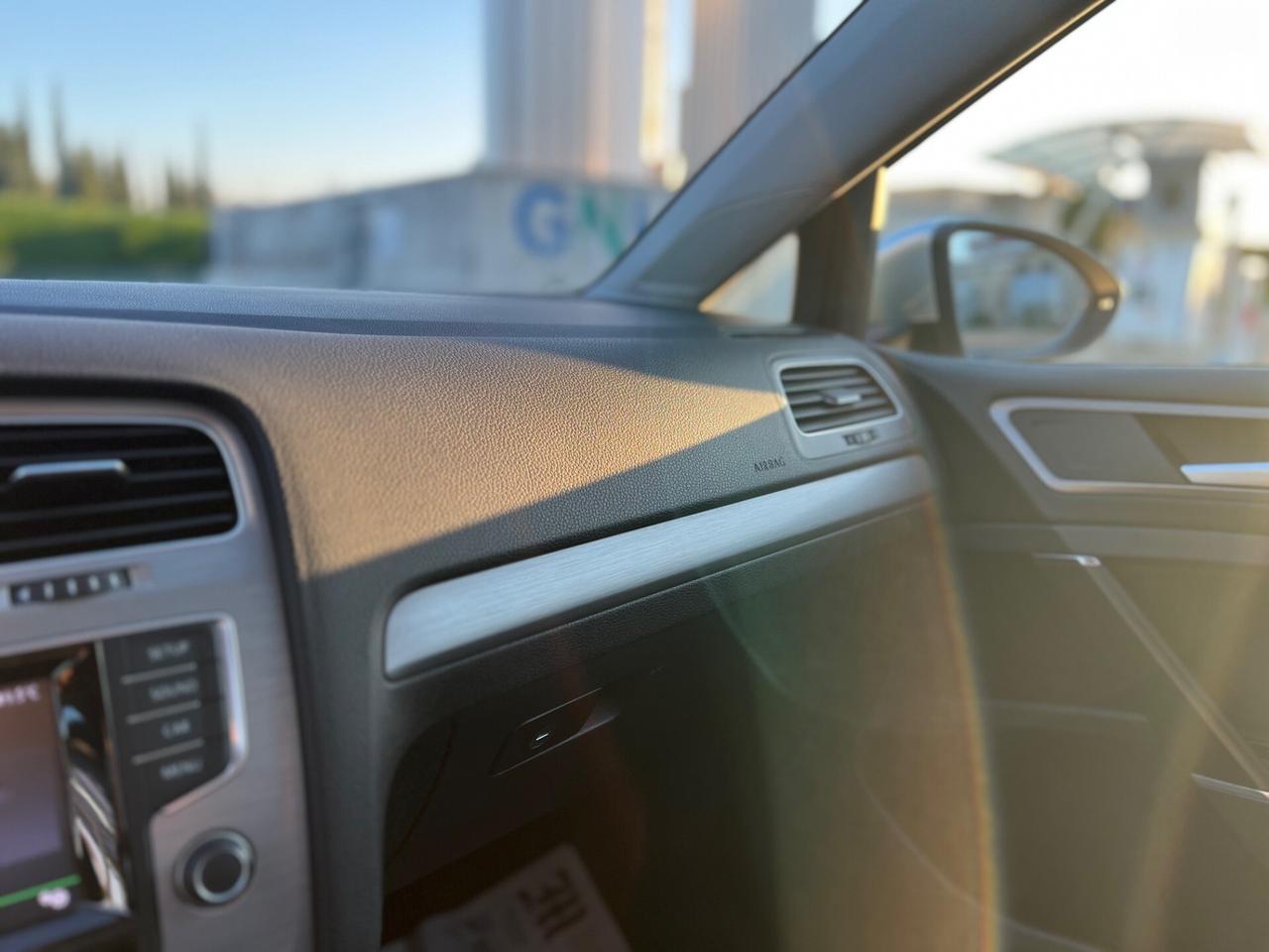 Volkswagen Golf 7 Business 1.6 BlueTDI 110 CV 5p. Highline