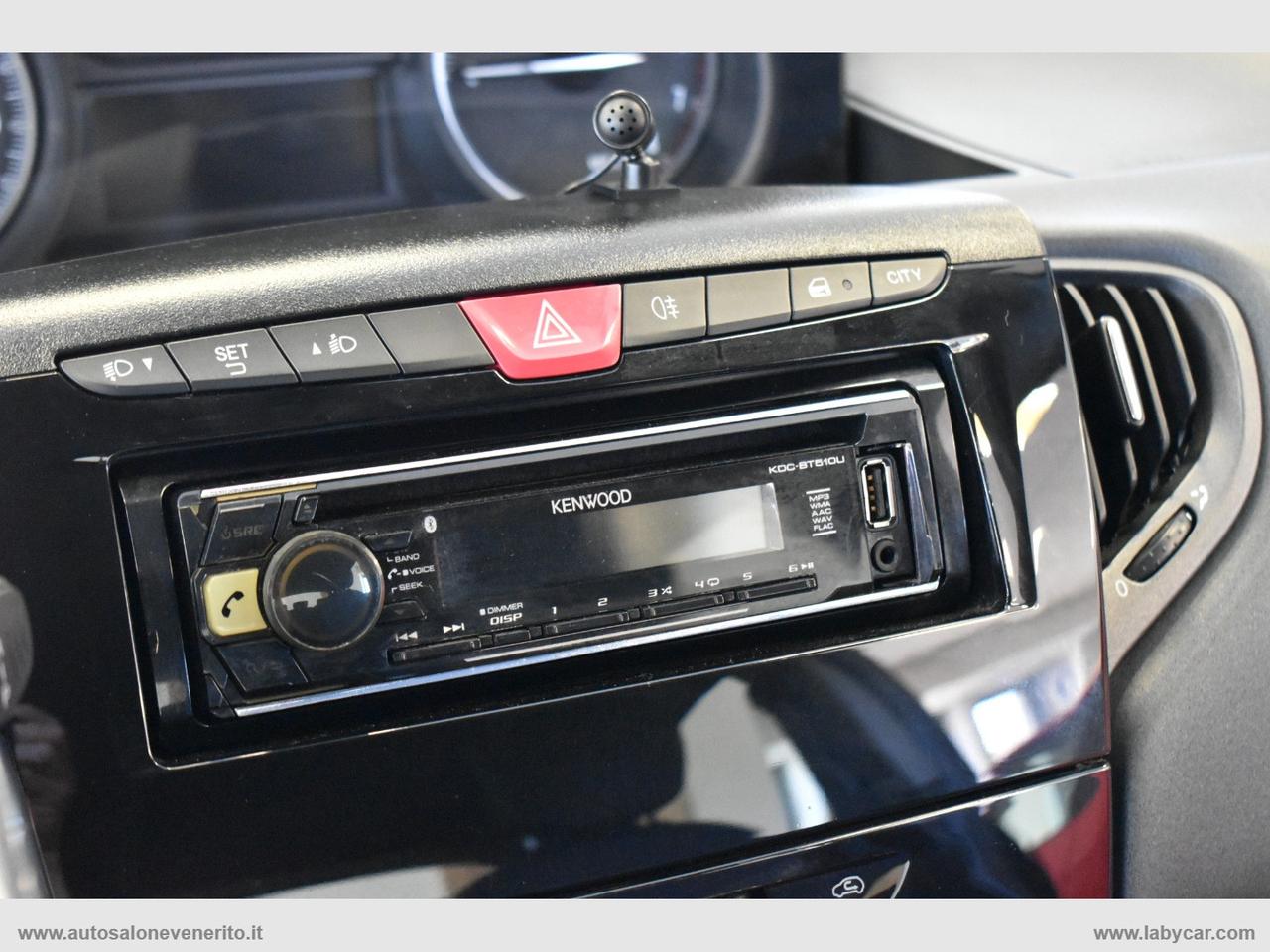 LANCIA Ypsilon 1.2 69 CV 5p. Gold