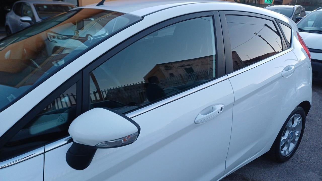 Ford Fiesta 1.4 TDCi 70CV 5p. Titanium