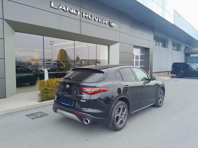 Alfa Romeo Stelvio 2.2 Turbo Diesel AT8 Q4