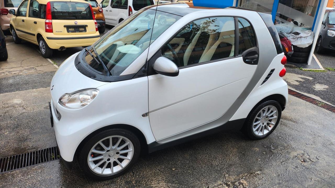 Smart ForTwo 1000 62 kW coupé passion