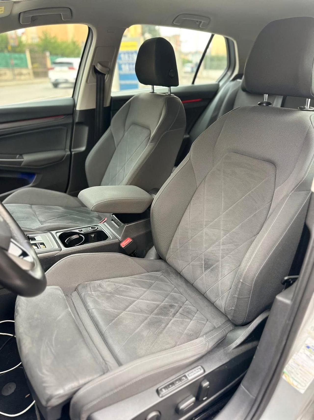 Volkswagen Golf 1.4 TSI eHYBRID 204 CV DSG Style