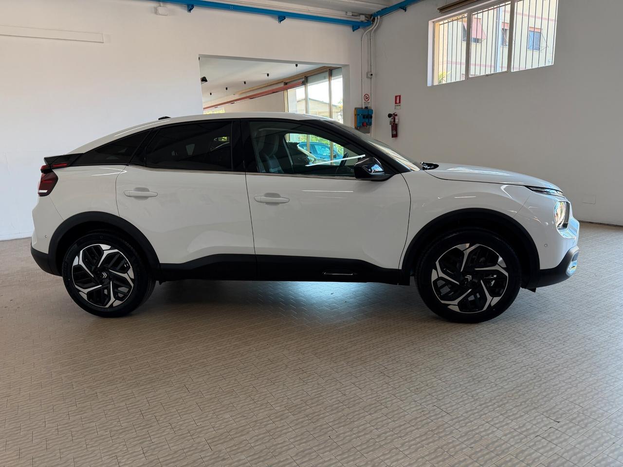 Citroen C4 PureTech 130 S&S EAT8 Shine KM0 Automatic Fulloptional