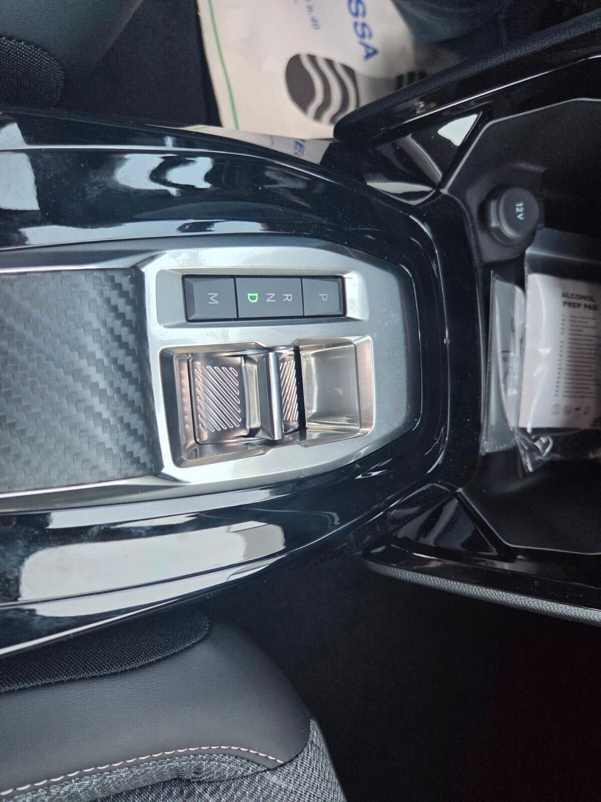 Peugeot 2008 HYBRID ALLURE 145 CV KM/0 NESSUN OBBLIGO FINANZIARIO!!