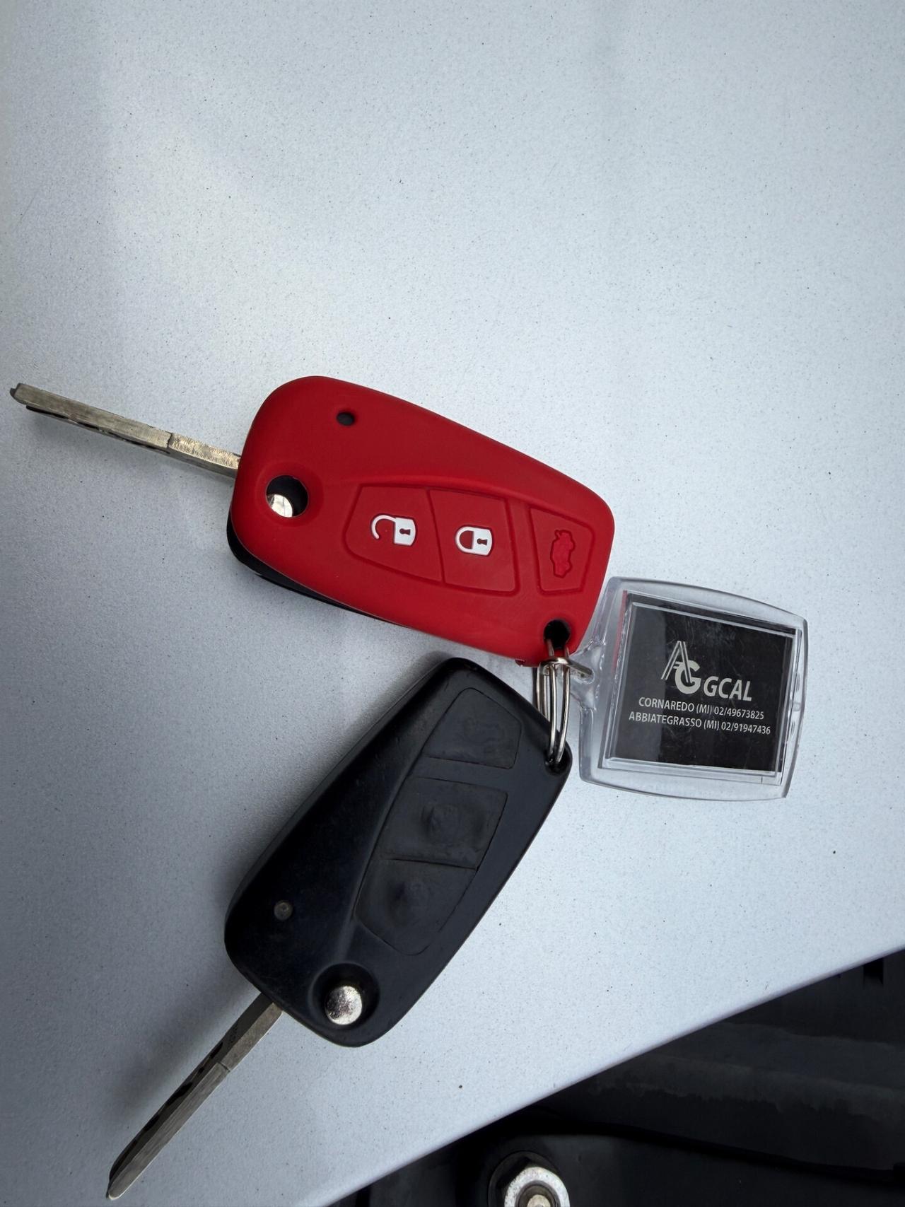 Lancia Ypsilon 1.2 benzina euro4 NEOPATENTATI