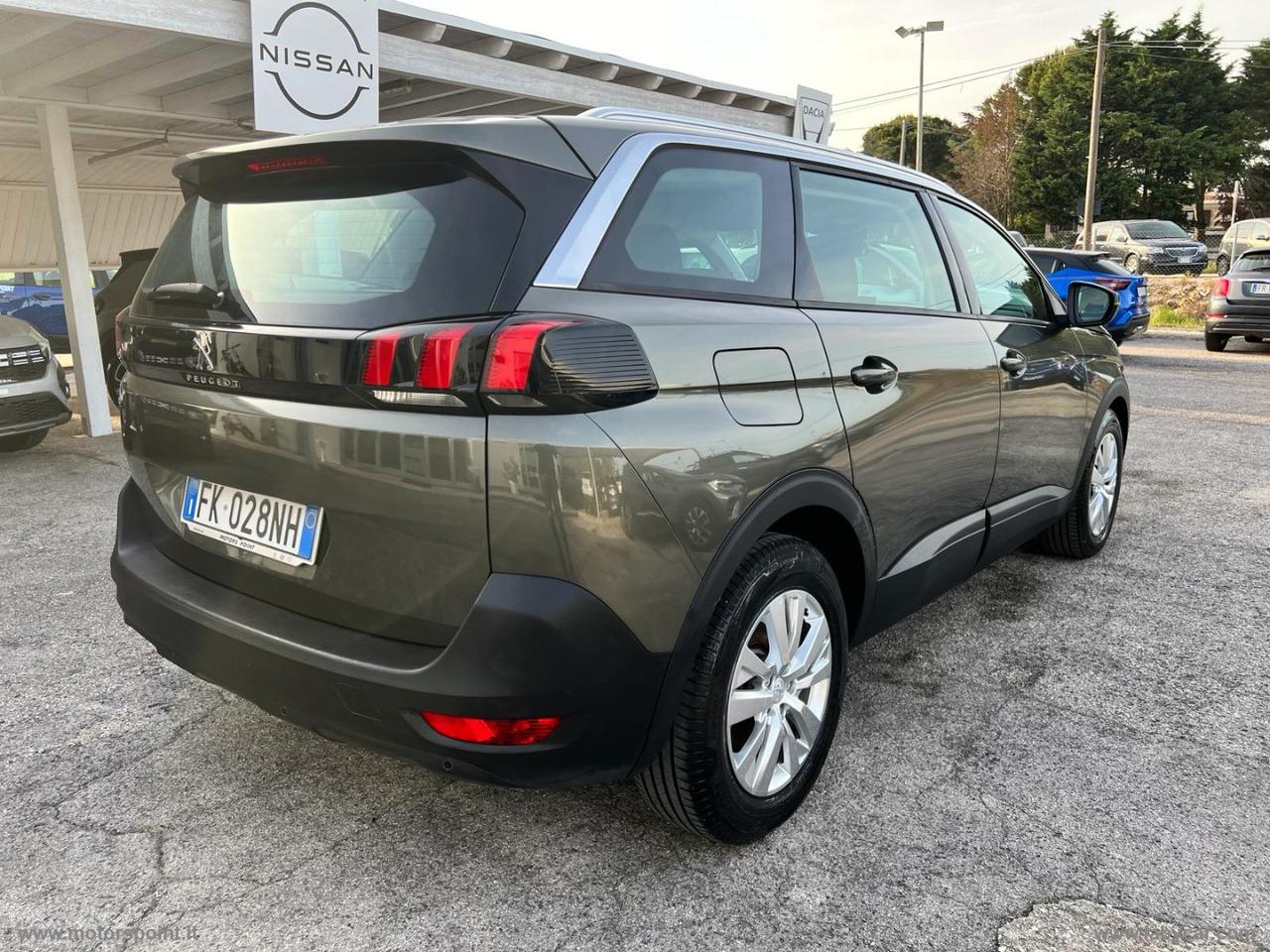 PEUGEOT 5008 BlueHDi 120 S&S Access Mix